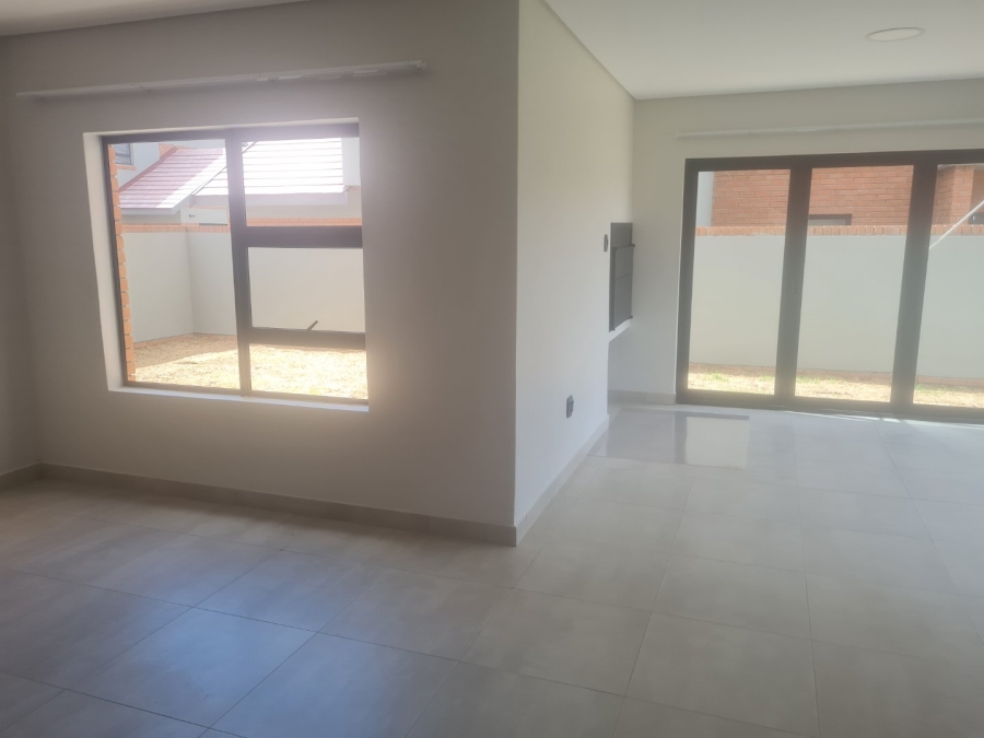 3 Bedroom Property for Sale in Somerton Estate Free State